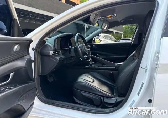 Hyundai Avante 2023 1.6 автомат (гидро), миниатюра 4