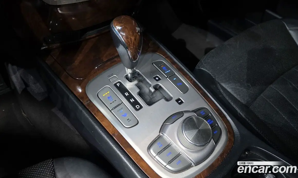 Hyundai Genesis 2008 3.8 автомат (гидро), фото 9