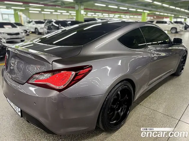 Hyundai Genesis 2009 3.8 автомат (гидро), миниатюра 2