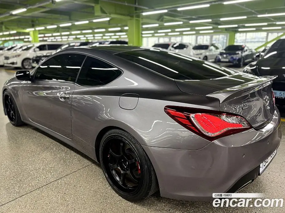 Hyundai Genesis 2009 3.8 автомат (гидро), фото 13