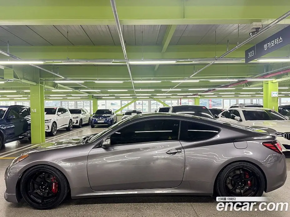 Hyundai Genesis 2009 3.8 автомат (гидро), фото 3