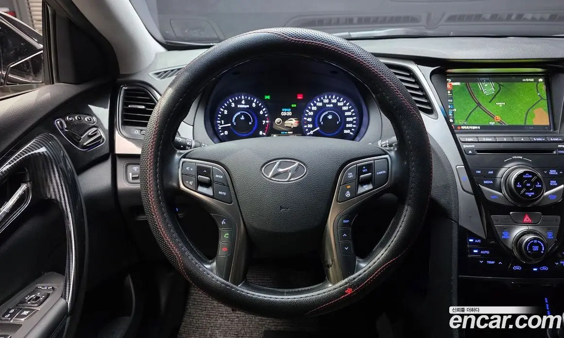 Hyundai Grandeur 2011 3.0 автомат (гидро), фото 13