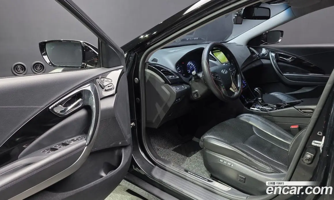 Hyundai Grandeur 2011 3.0 автомат (гидро), фото 10