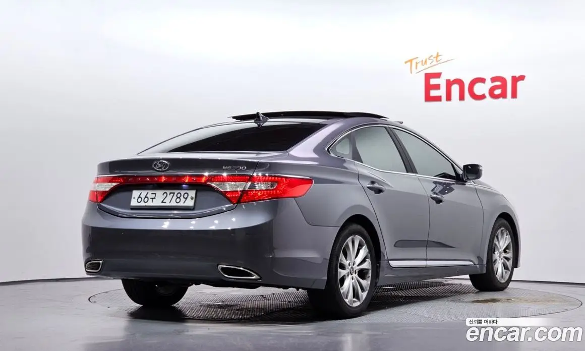 Hyundai Grandeur 2012 3.0 автомат (гидро), фото 2 Hyundai Grandeur 2012 3.0 автомат (гидро), фото 2