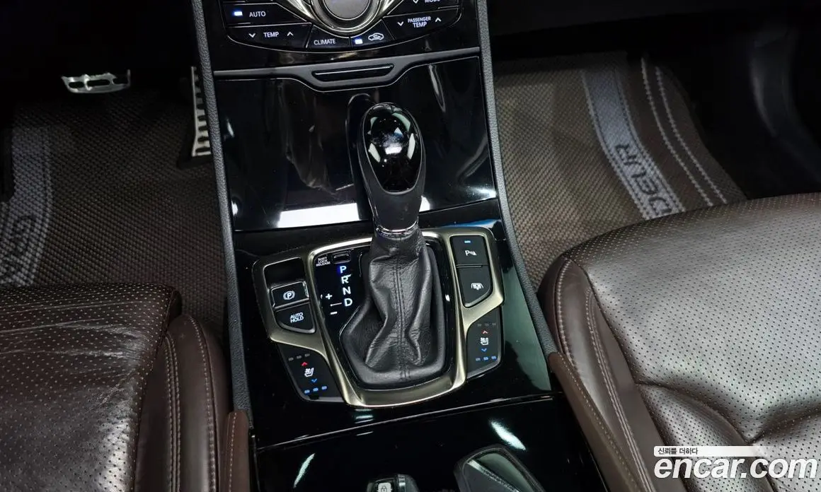 Hyundai Grandeur 2012 3.0 автомат (гидро), фото 9 Hyundai Grandeur 2012 3.0 автомат (гидро), фото 9