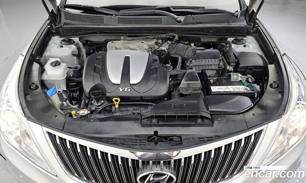 Hyundai Grandeur 2013 3.0 автомат (гидро), фото 6