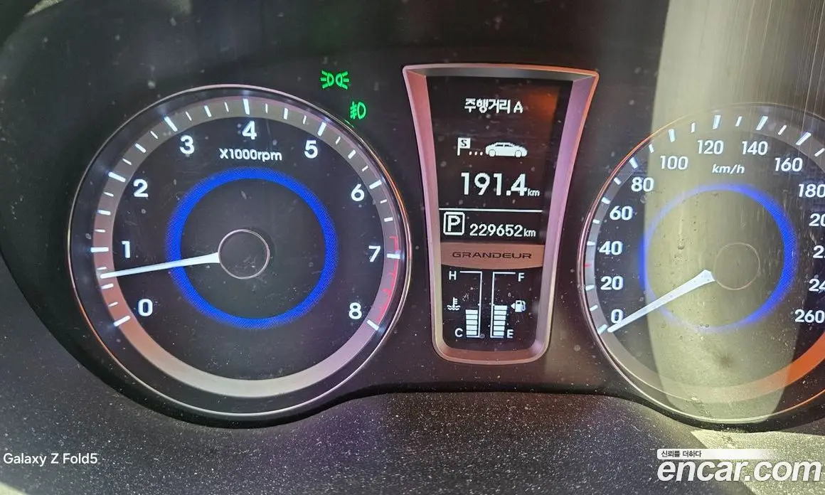 Hyundai Grandeur 2013 3.0 автомат (гидро), фото 17 Hyundai Grandeur 2013 3.0 автомат (гидро), фото 17