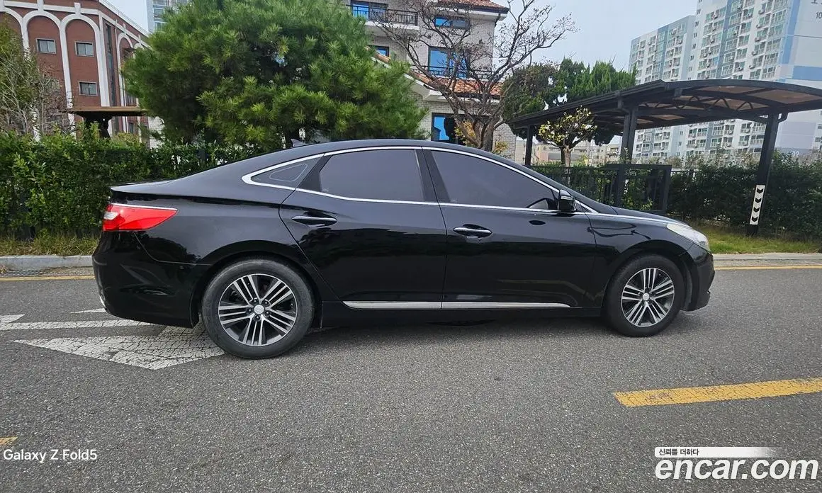 Hyundai Grandeur 2013 3.0 автомат (гидро), фото 3 Hyundai Grandeur 2013 3.0 автомат (гидро), фото 3