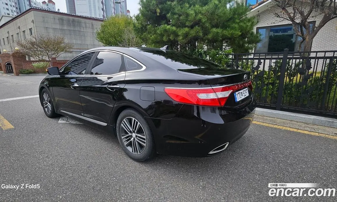 Hyundai Grandeur 2013 3.0 автомат (гидро), фото 4 Hyundai Grandeur 2013 3.0 автомат (гидро), фото 4