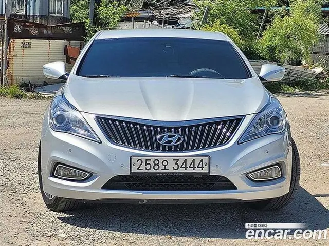 Hyundai Grandeur 2014 3.0 автомат (гидро), миниатюра 2