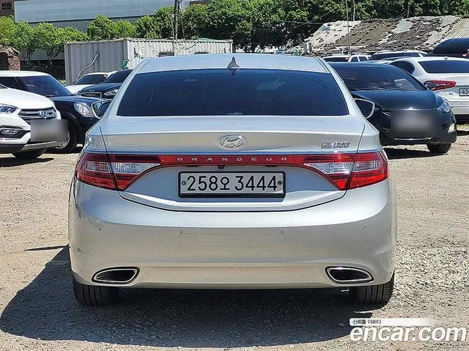 Hyundai Grandeur 2014 3.0 автомат (гидро), фото 5