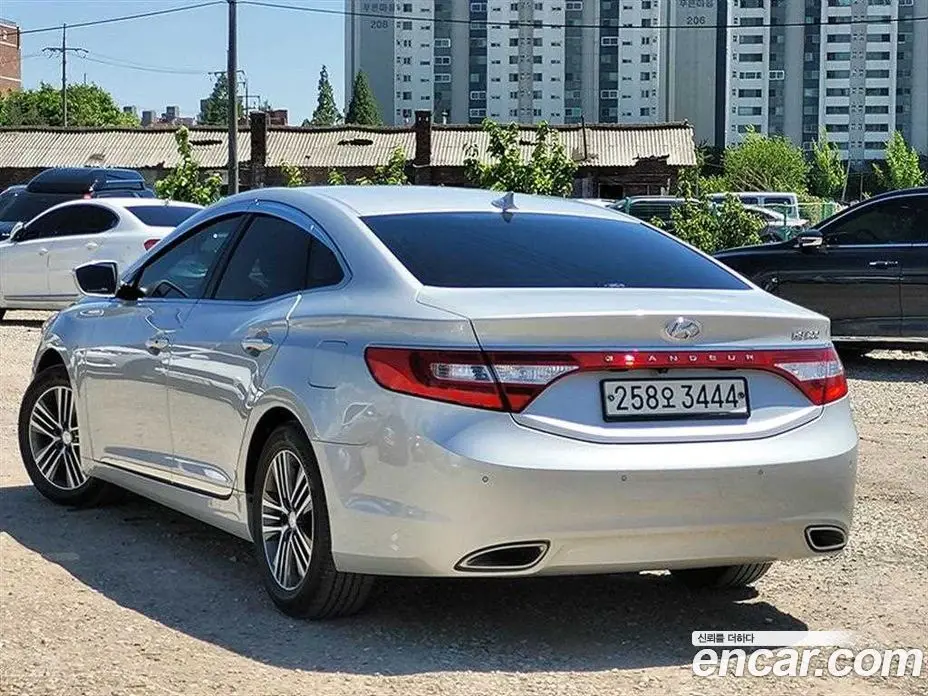 Hyundai Grandeur 2014 3.0 автомат (гидро), фото 6