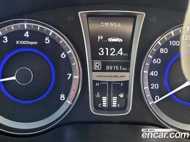Hyundai Grandeur 2014 3.0 автомат (гидро), миниатюра 8