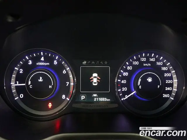 Hyundai Grandeur 2014 2.4 автомат (гидро), миниатюра 7