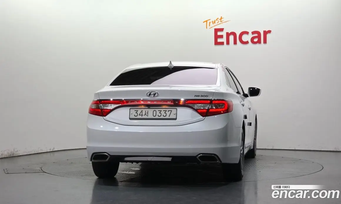 Hyundai Grandeur 2015 3.0 автомат (гидро), фото 4
