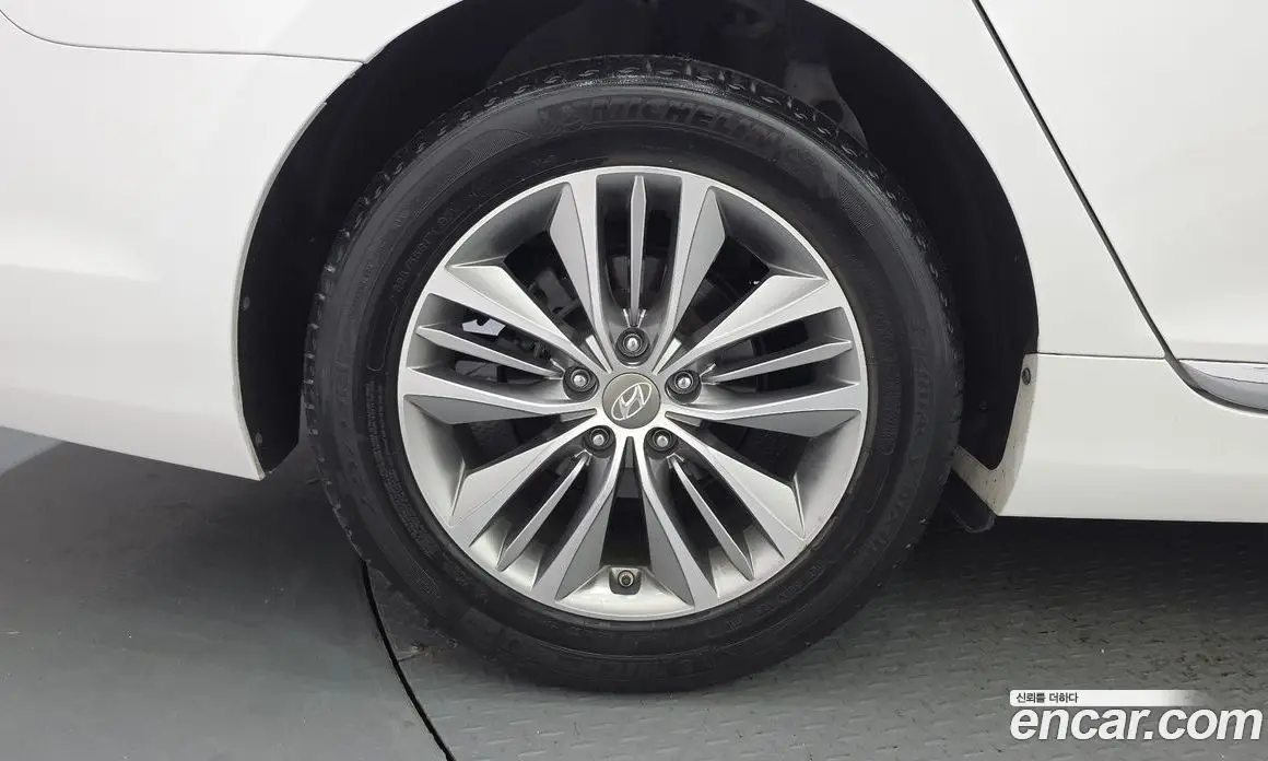 Hyundai Grandeur 2015 3.0 автомат (гидро), фото 5