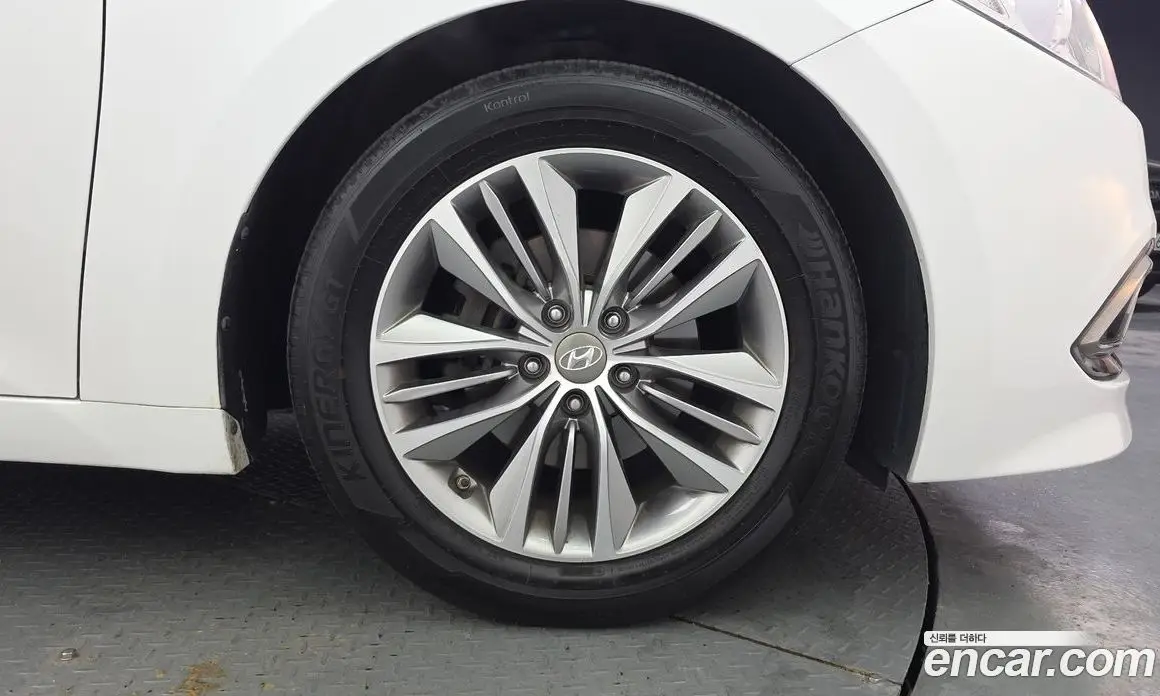 Hyundai Grandeur 2015 3.0 автомат (гидро), фото 7