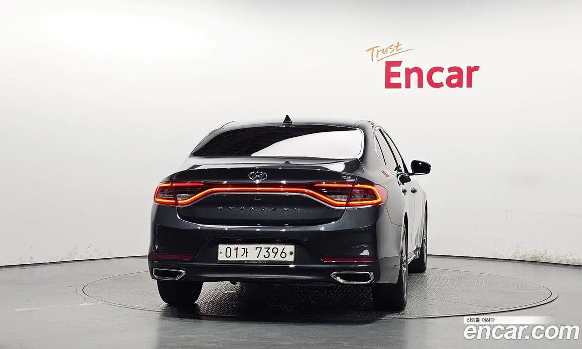 Hyundai Grandeur 2017 3.0 автомат (гидро), фото 4