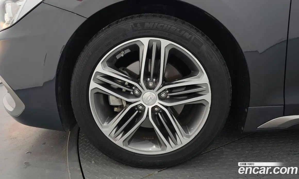 Hyundai Grandeur 2017 3.0 автомат (гидро), фото 5
