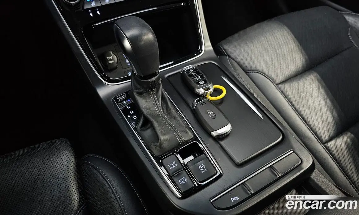 Hyundai Grandeur 2017 3.0 автомат (гидро), фото 9