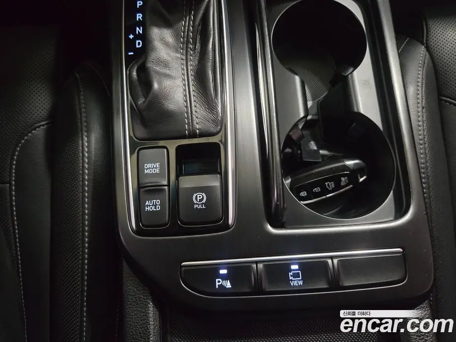 Hyundai Grandeur 2017 2.4 автомат (гидро), фото 13