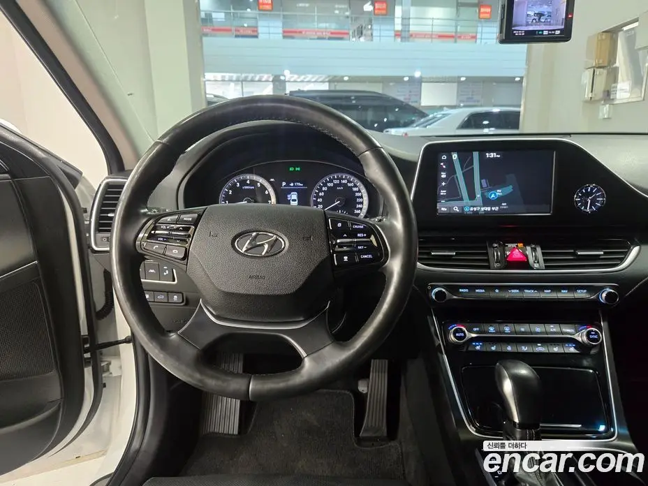 Hyundai Grandeur 2017 2.4 автомат (гидро), фото 6