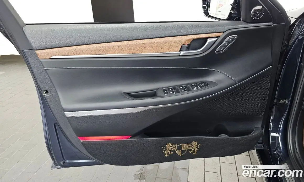 Hyundai Grandeur 2017 2.4 автомат (гидро), фото 14