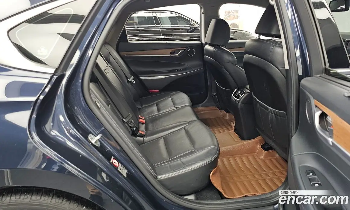 Hyundai Grandeur 2017 2.4 автомат (гидро), фото 18