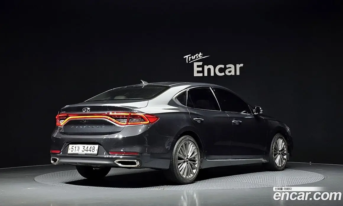 Hyundai Grandeur 2017 2.4 автомат (гидро), фото 2 Hyundai Grandeur 2017 2.4 автомат (гидро), фото 2
