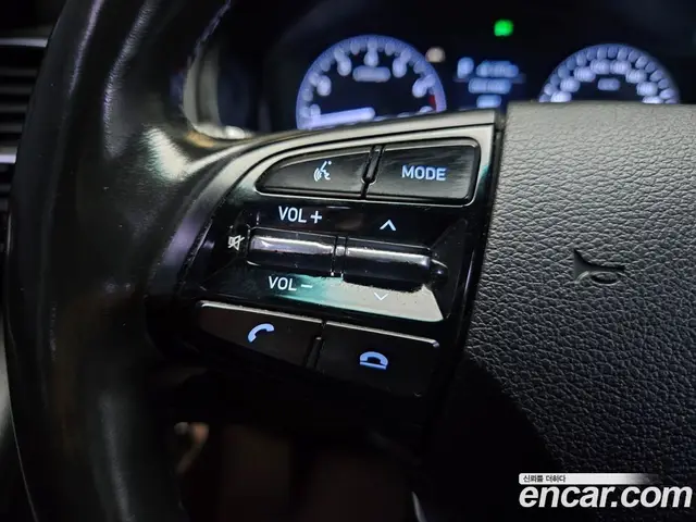 Hyundai Grandeur 2017 2.4 автомат (гидро), миниатюра 3