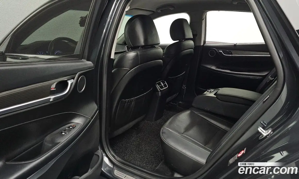 Hyundai Grandeur 2017 3.0 автомат (гидро), фото 17