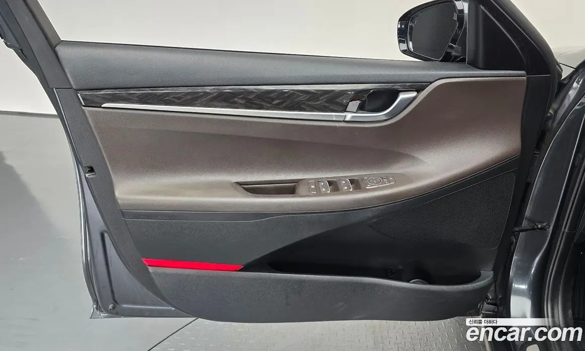 Hyundai Grandeur 2018 2.4 автомат (гидро), фото 14