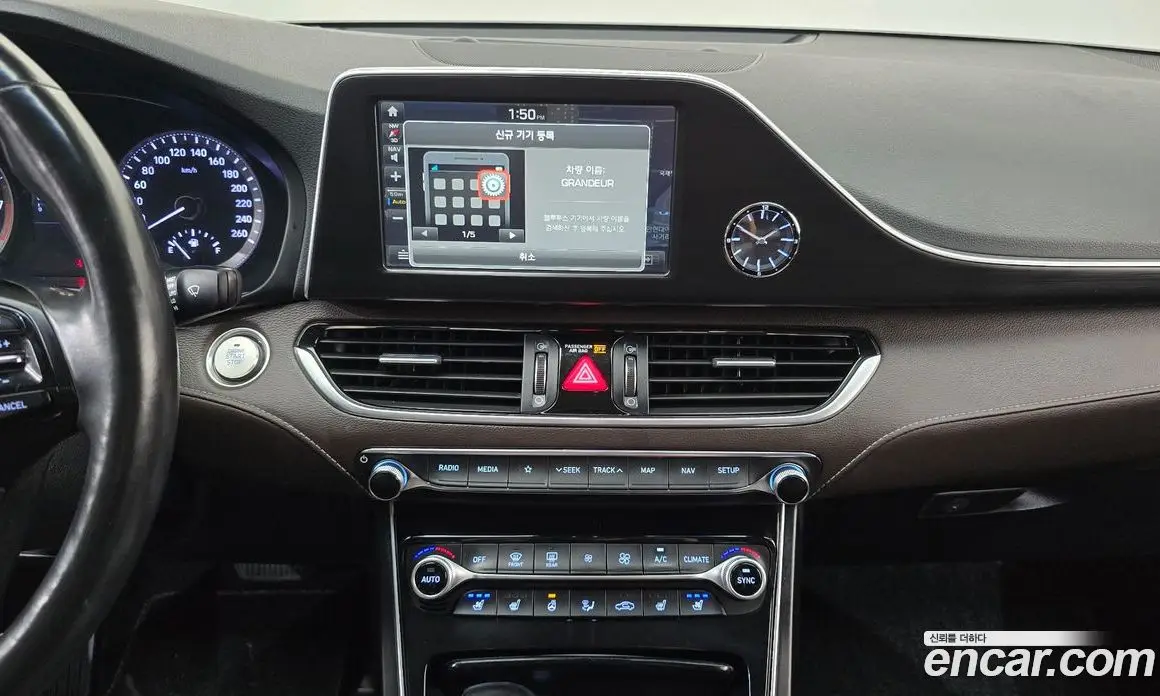 Hyundai Grandeur 2018 2.4 автомат (гидро), фото 20