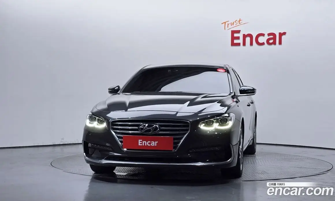 Hyundai Grandeur 2018 2.4 автомат (гидро), фото 3