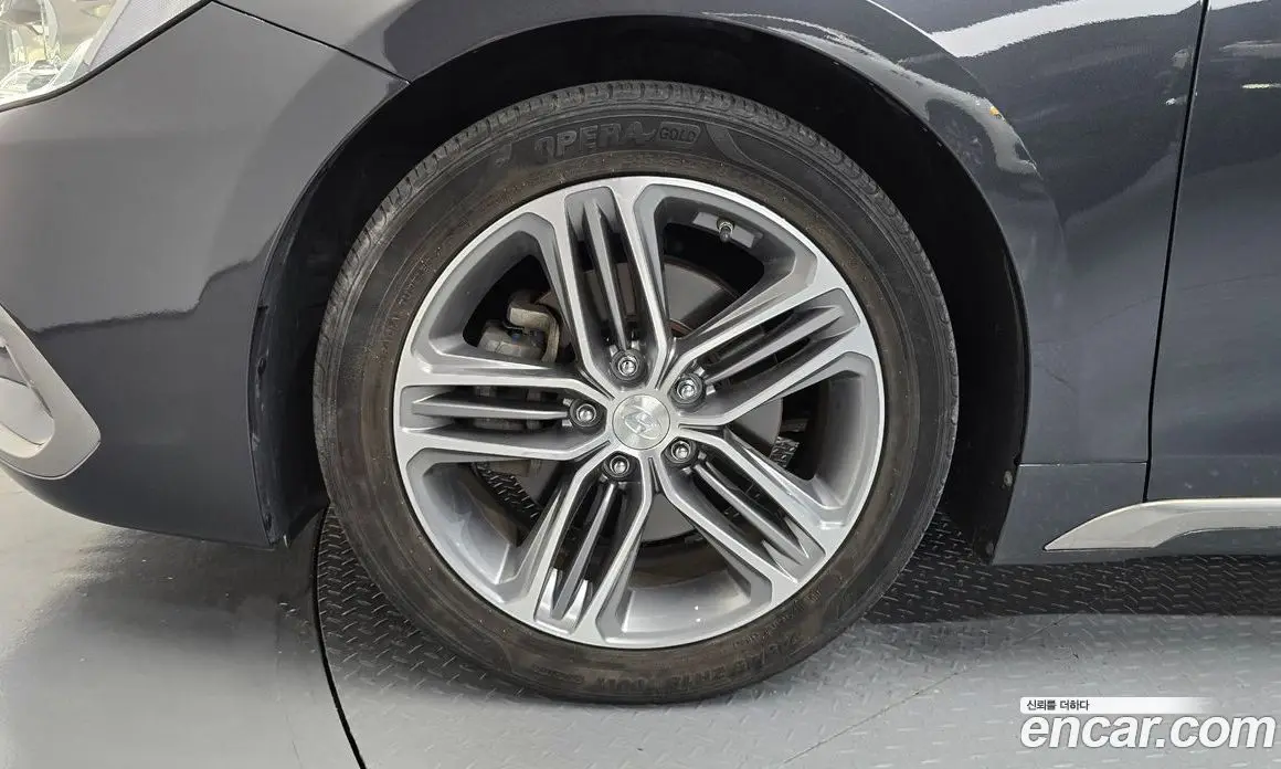 Hyundai Grandeur 2018 2.4 автомат (гидро), фото 5