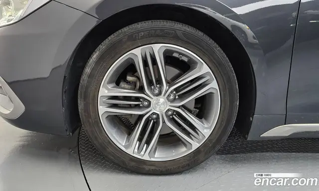 Hyundai Grandeur 2018 2.4 автомат (гидро), миниатюра 5