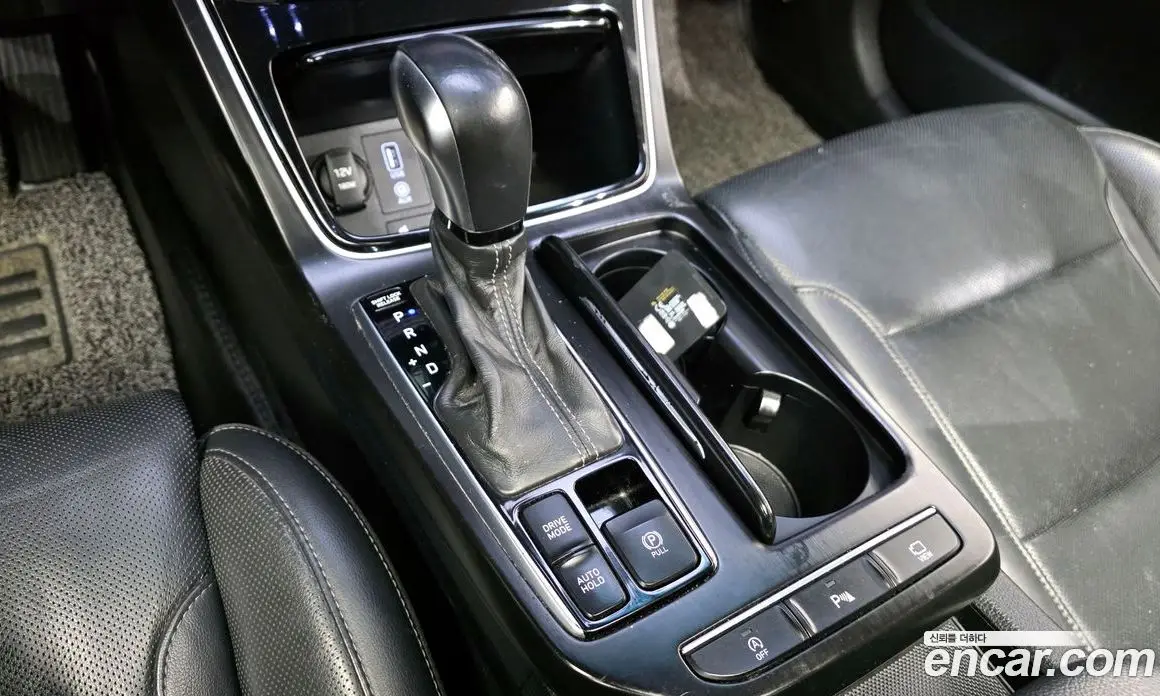 Hyundai Grandeur 2018 2.2 автомат (гидро), фото 12