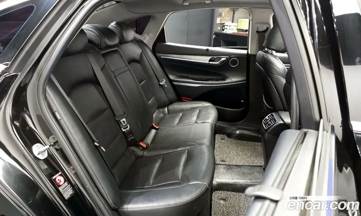 Hyundai Grandeur 2018 2.2 автомат (гидро), фото 17