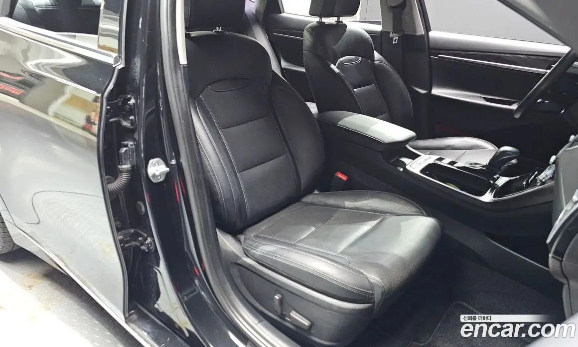 Hyundai Grandeur 2018 2.4 автомат (гидро), фото 11 Hyundai Grandeur 2018 2.4 автомат (гидро), фото 11
