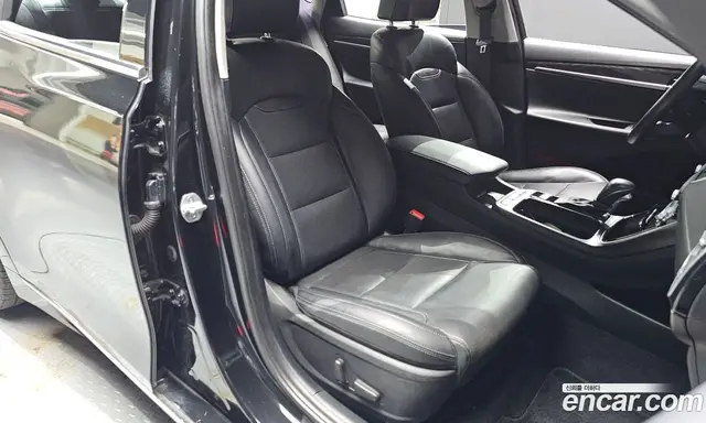 Hyundai Grandeur 2018 2.4 автомат (гидро), миниатюра 11 Hyundai Grandeur 2018 2.4 автомат (гидро), миниатюра 11