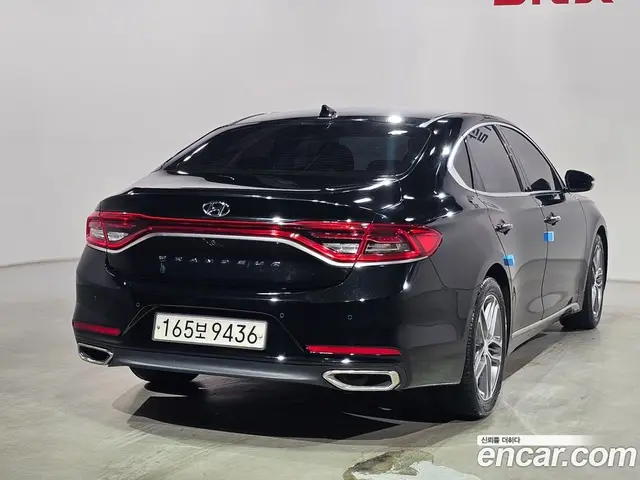 Hyundai Grandeur 2018 2.4 автомат (гидро), миниатюра 3