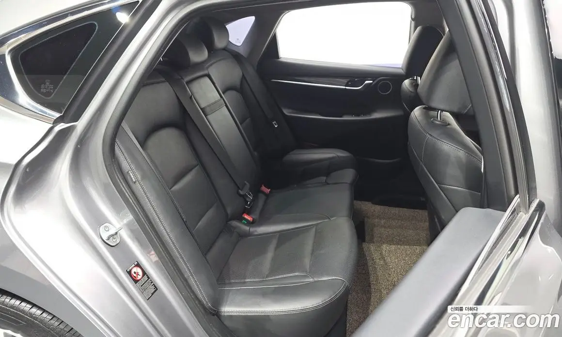 Hyundai Grandeur 2018 2.4 автомат (гидро), фото 17