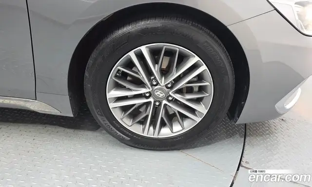 Hyundai Grandeur 2018 2.4 автомат (гидро), миниатюра 7