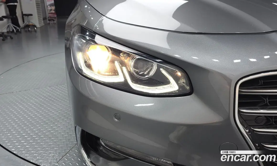 Hyundai Grandeur 2018 2.4 автомат (гидро), фото 8