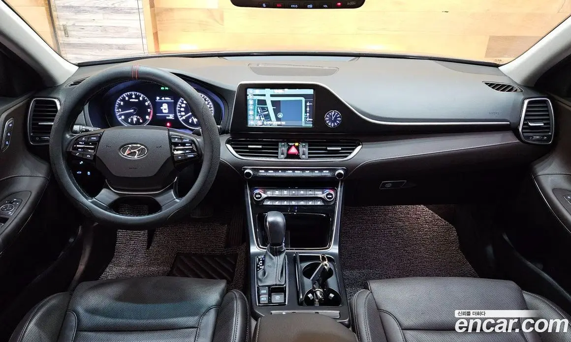 Hyundai Grandeur 2019 3.0 автомат (гидро), фото 13
