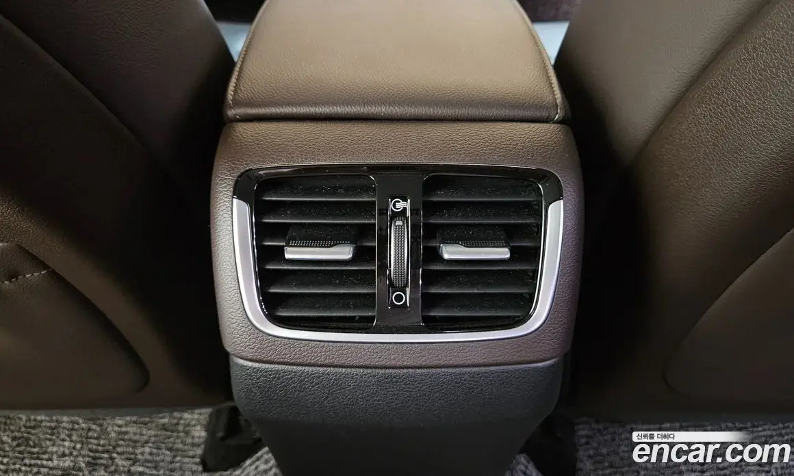 Hyundai Grandeur 2019 3.0 автомат (гидро), фото 19