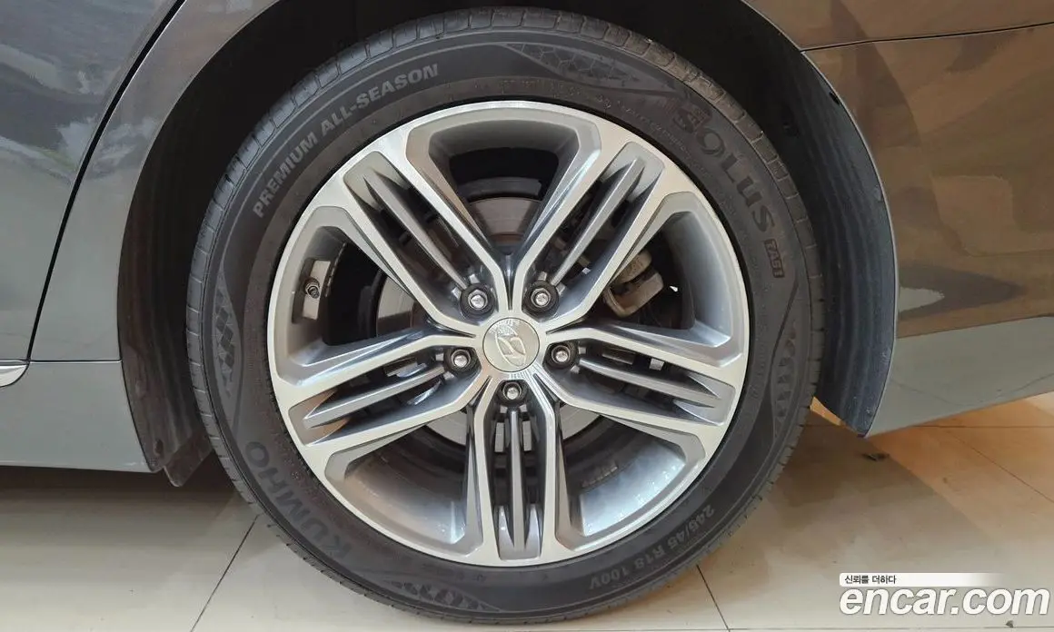 Hyundai Grandeur 2019 3.0 автомат (гидро), фото 7