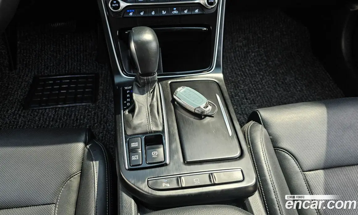 Hyundai Grandeur 2019 2.4 автомат (гидро), фото 12
