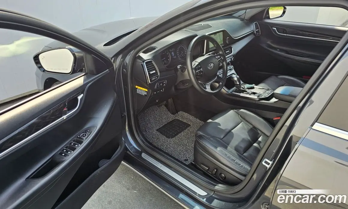 Hyundai Grandeur 2019 2.4 автомат (гидро), фото 13