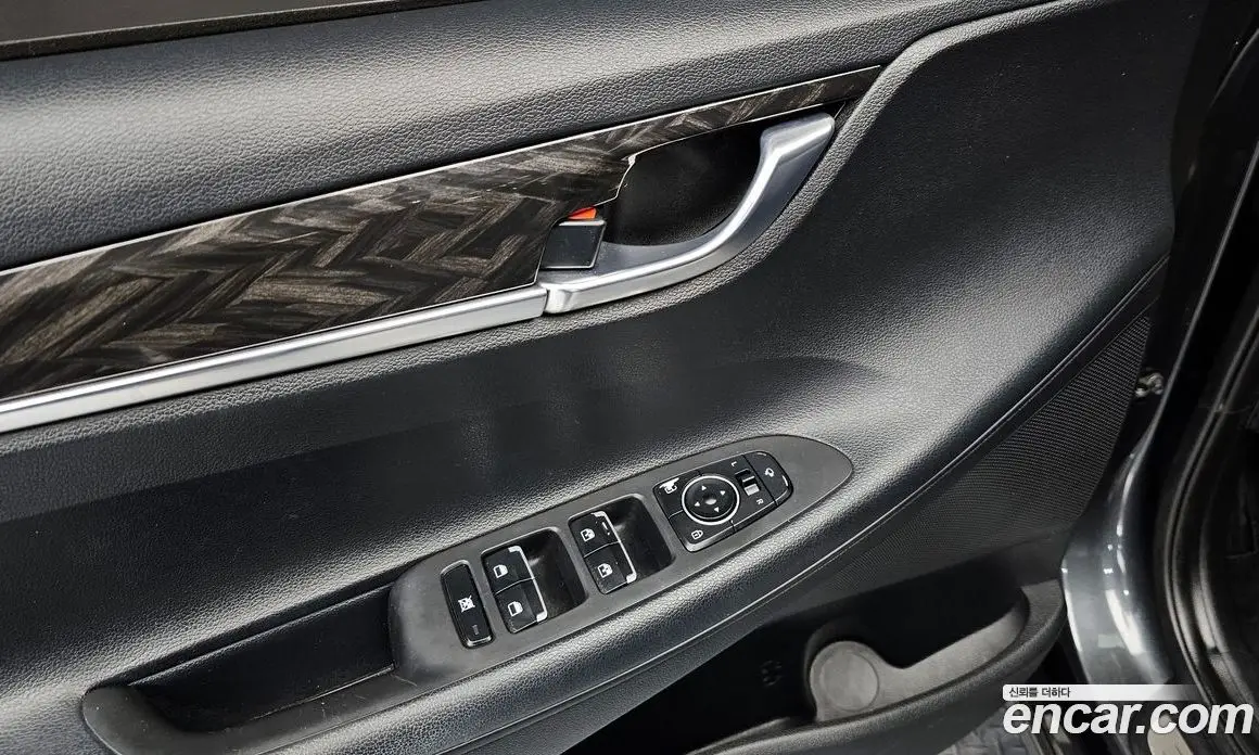 Hyundai Grandeur 2019 2.4 автомат (гидро), фото 19